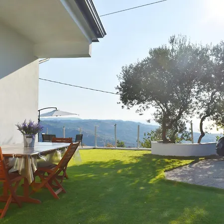 Villa Panoramica Con Idromassaggio In Cilento